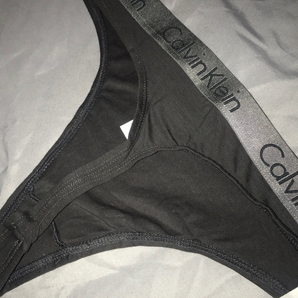 Calvin Klein Women’s Thong🆕 - Picture 10 of 10